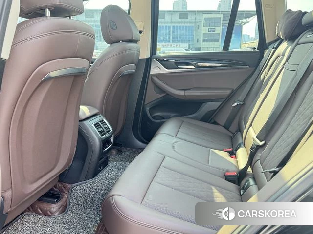 BMW X3 2022 Черный из Китая, фото 2