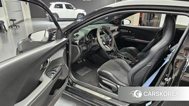 Hyundai Veloster (JS) 2021 Черный из Кореи, фото 2