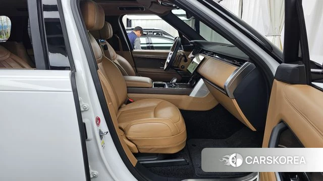 Land Rover Range Rover 5th Generation 2023 Белый из Кореи, фото 2