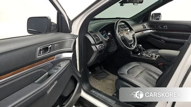 Ford Explorer 2019 Белый из Кореи, фото 2