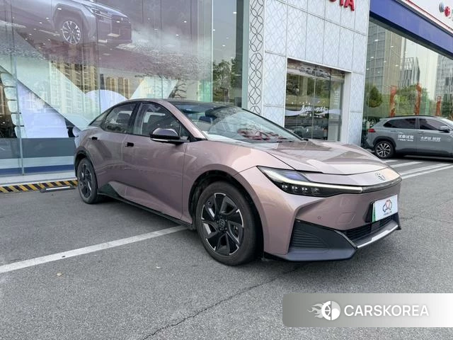 Toyota bZ3 2023 Другой из Китая, фото 2