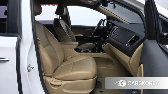 Kia The New Carnival 2019 Белый из Кореи, фото 2