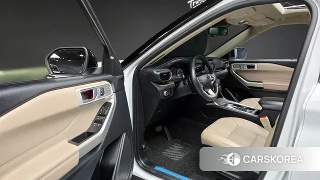 Ford Explorer 6th Generation 2020 Белый из Кореи, фото 2