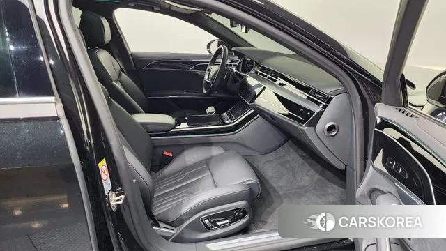 Audi A8 (D5) 2023 Черный из Кореи, фото 2