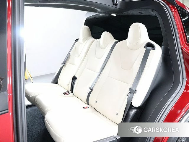 Tesla Model X 2024 Красный из Кореи, фото 2