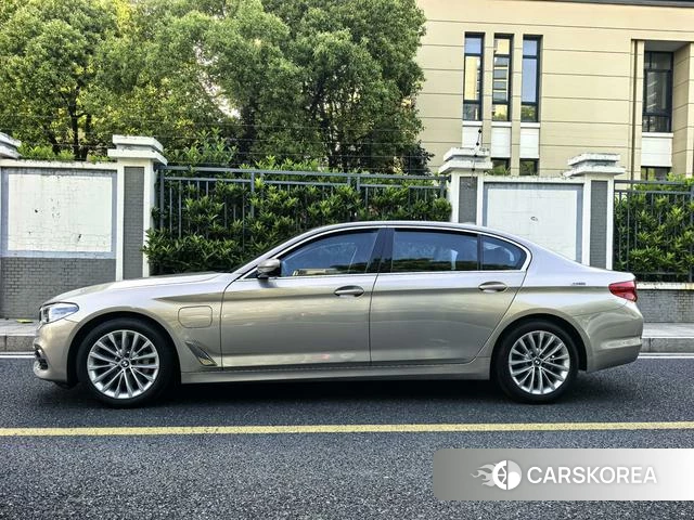 BMW 5 series PHEV 2020 Шампань из Китая, фото 2
