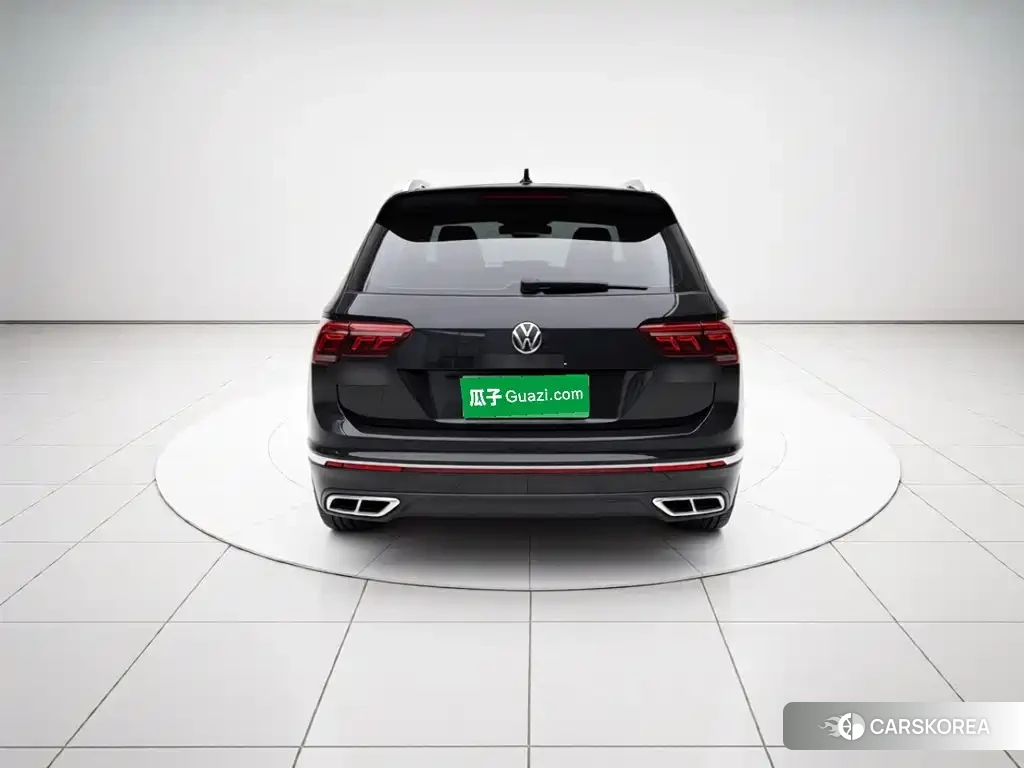 Volkswagen Tiguan L 2022 Черный из Китая, фото 2