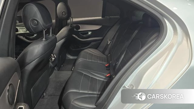 Mercedes-Benz C-Class W205 2018 Серебряный из Кореи, фото 2