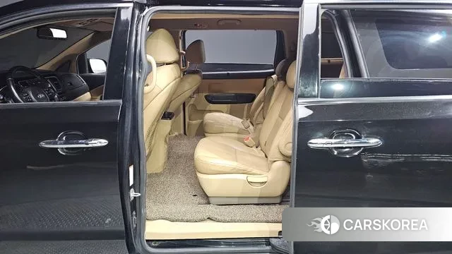 Kia The New Carnival 2019 Черный из Кореи, фото 2