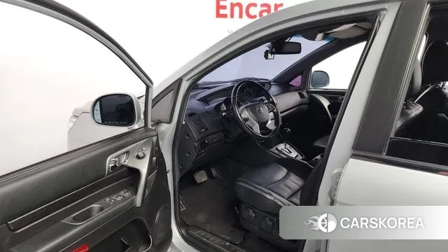 Ssangyong Korando Turismo 2018 Серебряный из Кореи, фото 2