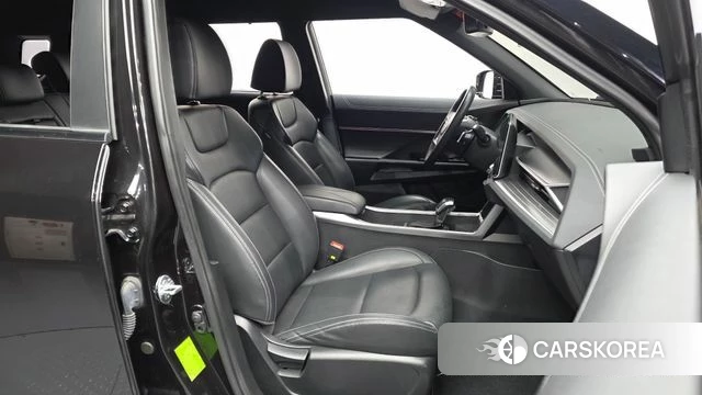 Ssangyong Torres 2023 Черный из Кореи, фото 2