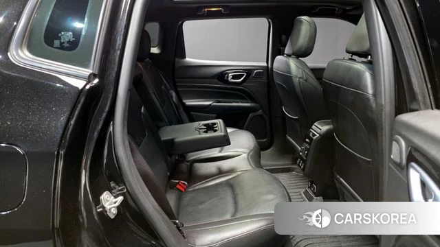 Jeep Compass 2nd Generation 2022 Черный из Кореи, фото 2