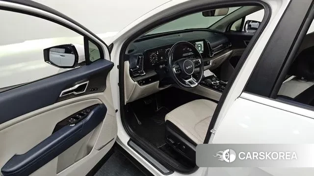 Kia Sportage 5th Generation 2022 Белый из Кореи, фото 2