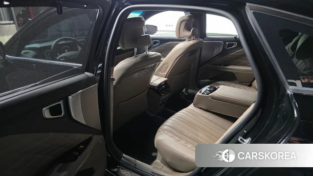 Kia K8 Hybrid 2023 Черный из Кореи, фото 2