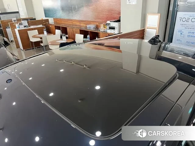 BMW 5 Series (G30) 2023 Черный двухцветный из Кореи, фото 2