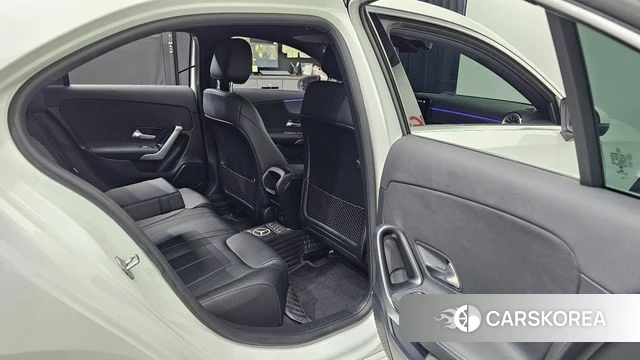Mercedes-Benz A-Class W177 2022 Белый из Кореи, фото 2