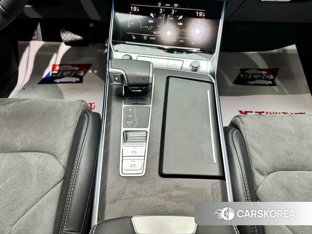 Audi A6L 2023 Черный из Китая, фото 2