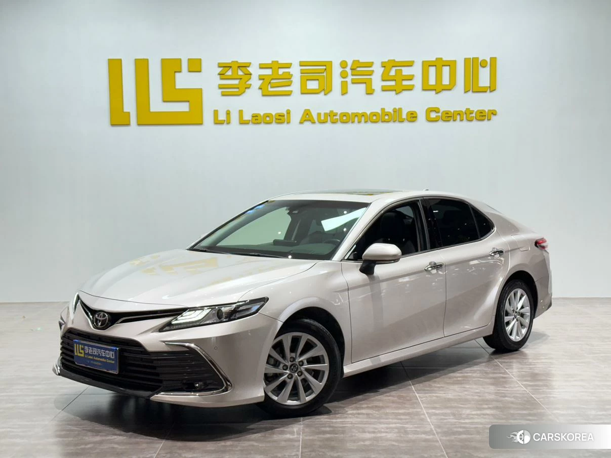 Toyota Camry 2021 Шампань из Китая, фото 2