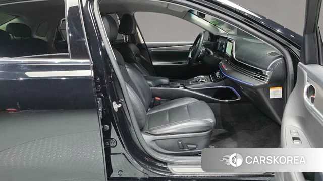 Hyundai The New Grandeur IG Hybrid 2022 Черный из Кореи, фото 2