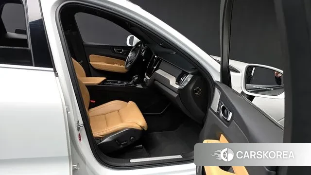 Volvo XC60 second Generation 2019 Белый из Кореи, фото 2