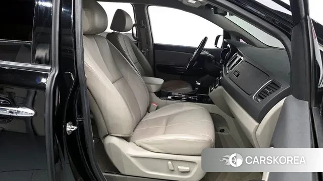 Kia The New Carnival 2019 Черный из Кореи, фото 2