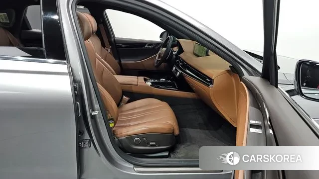 Genesis G80 (RG3) 2022 Серебряный из Кореи, фото 2