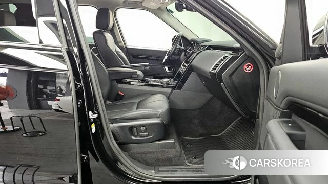 Land Rover Discovery 5 2020 Черный из Кореи, фото 2