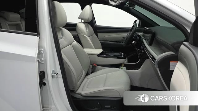 Hyundai The New Tucson Hybrid (NX4) 2025 Белый из Кореи, фото 2