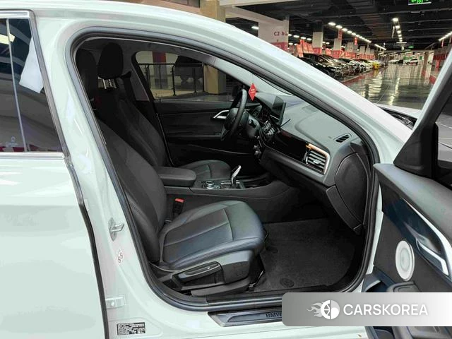 BMW 1 series 2022 Белый из Китая, фото 2