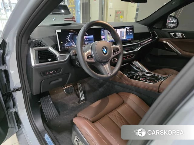 BMW X6 (G06) 2025 Серебристо-серый из Кореи, фото 2