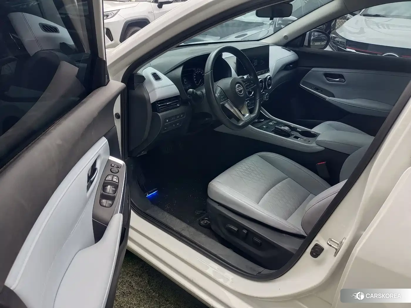 Nissan Sylphy 2023 Белый из Китая, фото 2