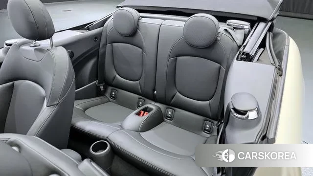 Mini Cooper Convertible 2019 Жемчужный цвет из Кореи, фото 2