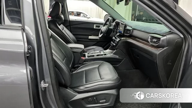 Ford Explorer 6th Generation 2021 Серый из Кореи, фото 2