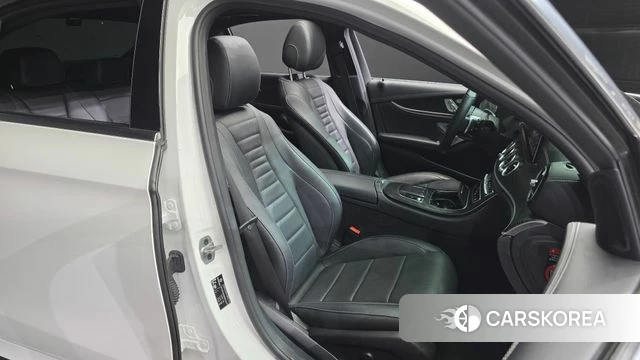 Mercedes-Benz E-Class W213 2022 Белый из Кореи, фото 2