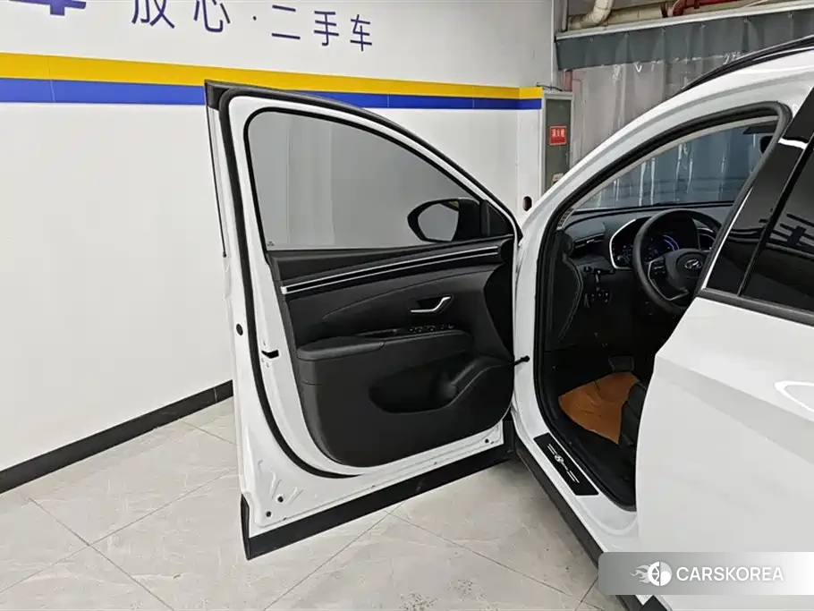 Hyundai Tucson 2024 Белый из Китая, фото 2
