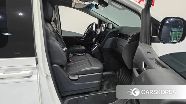 Hyundai Staria 2024 Белый из Кореи, фото 2