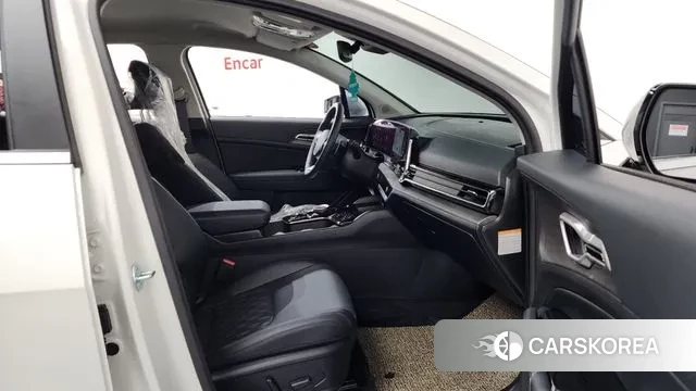 Kia Sportage 5th Generation Hybrid 2024 Белый из Кореи, фото 2