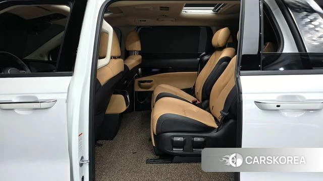 Kia Carnival 4th generation 2023 Белый из Кореи, фото 2