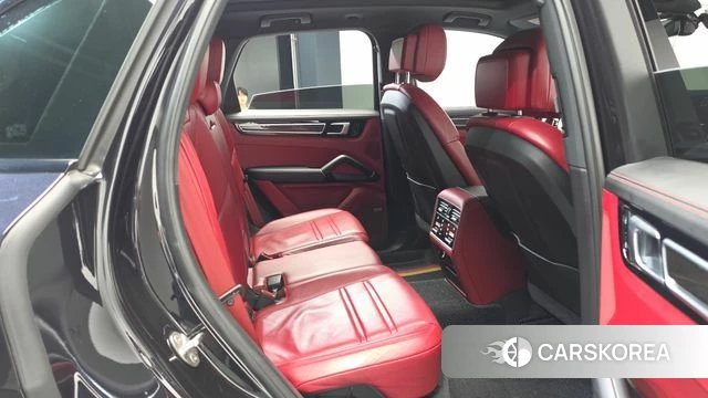 Porsche Cayenne (PO536) 2019 Черный из Кореи, фото 2