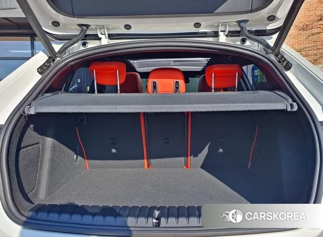 BMW 1 Series (F40) 2021 Белый из Кореи, фото 2