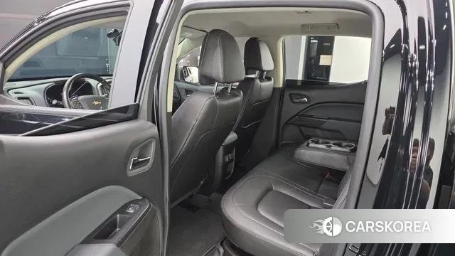 Chevrolet (GM Daewoo) Real New Colorado 2022 Черный из Кореи, фото 2