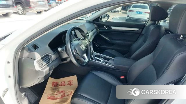 Honda Accord 2022 Белый из Китая, фото 2