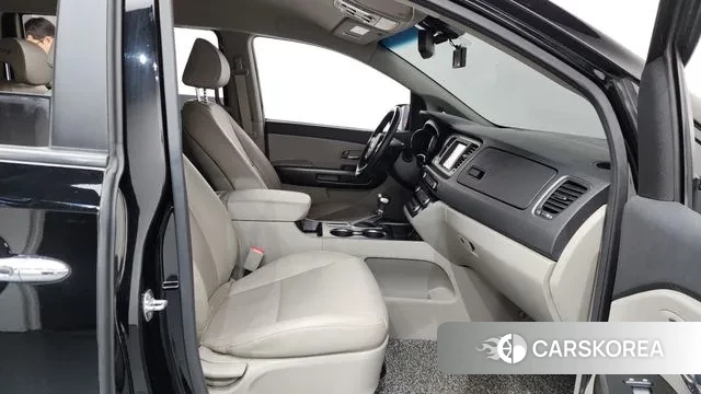 Kia The New Carnival 2018 Черный из Кореи, фото 2