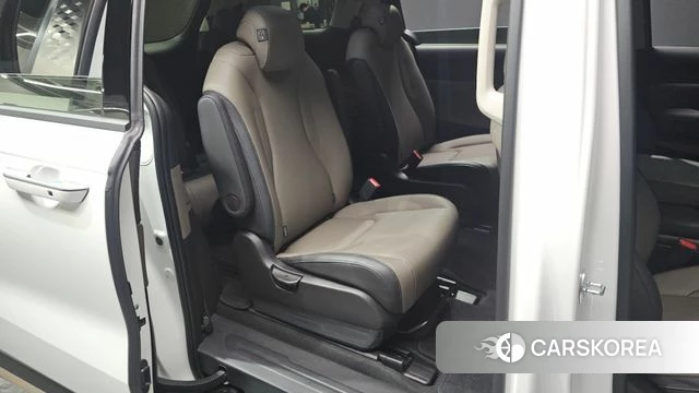 Kia The New Carnival 4th Generation 2025 Белый из Кореи, фото 2
