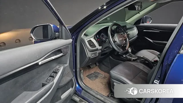 Kia Seltos 2022 Синий из Кореи, фото 2