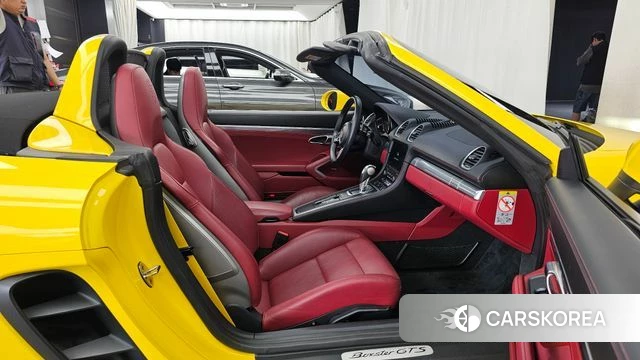 Porsche 718 Boxster 2019 Желтый из Кореи, фото 2
