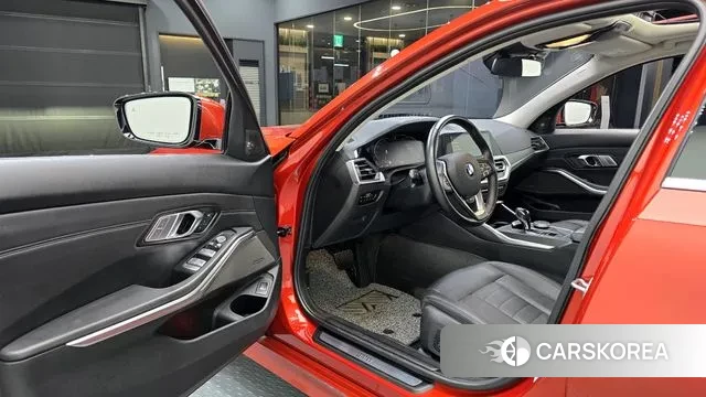 BMW 3 Series (G20) 2021 Оранжевый из Кореи, фото 2