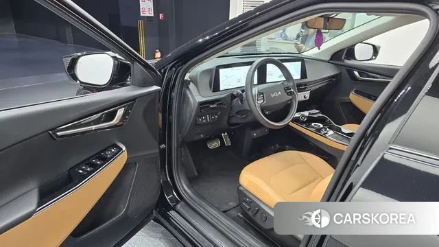 Kia EV6 2022 Черный из Кореи, фото 2