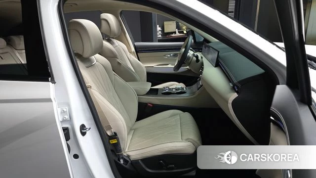 Genesis GV70 2025 Белый из Кореи, фото 2