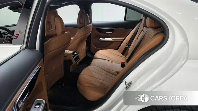 Mercedes-Benz E-Class W214 2024 Белый из Кореи, фото 2